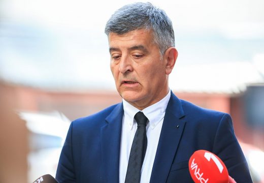 Nenad Periš: Došlo je do kraja, odlazim sa svojim sinom kući
