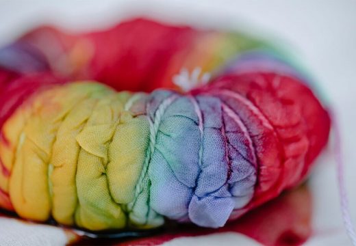 Probala da ofarba majicu, a dobila “urnebesan” uzorak