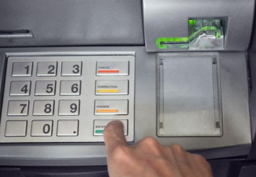 Naknade za podizanje novca sa bankomata i do 20 KM