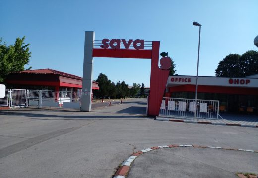 Sava: Šta se ispod dima valja?