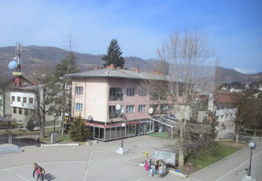 Maloljetnik u lošem stanju nakon što ga je autom udarila odbornica