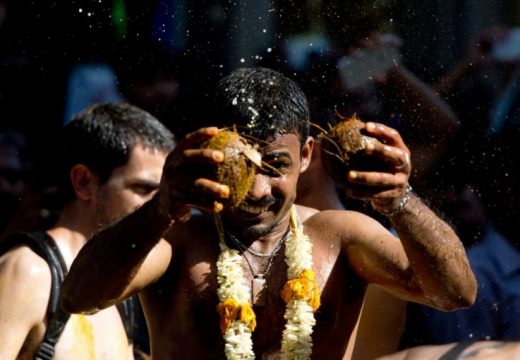Opsesija im lomljenje kokosa o glavu