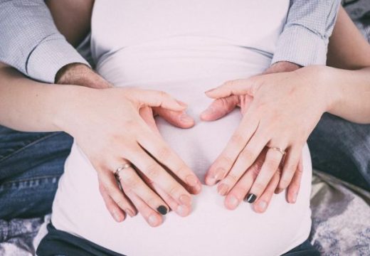 Akušersko nasilje : šta je to i kako da znate da li ste bili žrtva?