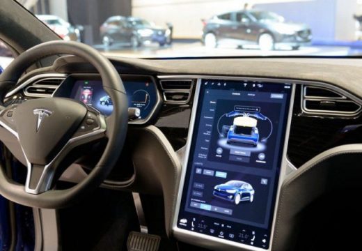 Teslina vozila sa sistemom autopilota učestvovala u najviše nesreća