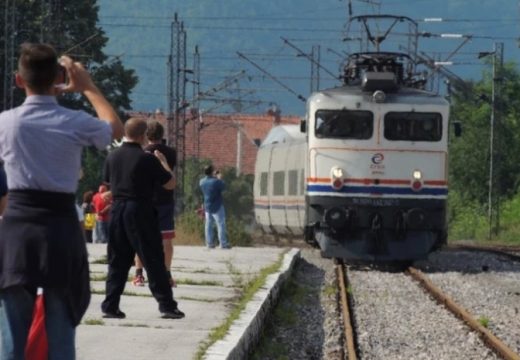 I Tuzlaci bi vozom na more