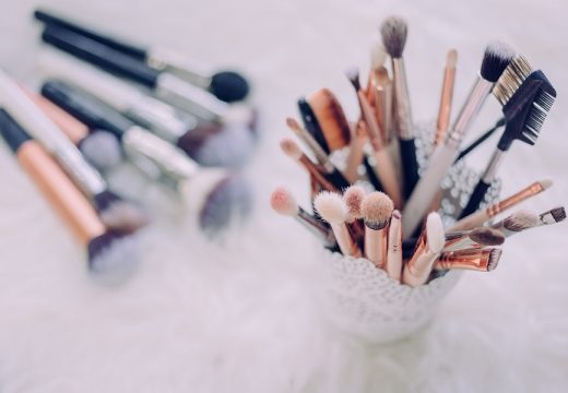 Uz nekoliko koraka do savršene dnevne šminke