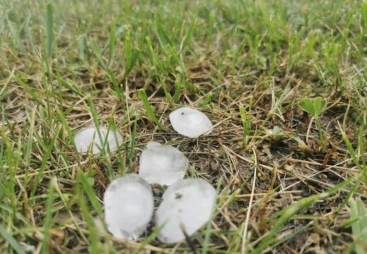 Grad u okolini Rače i Topole oštetio usjeve