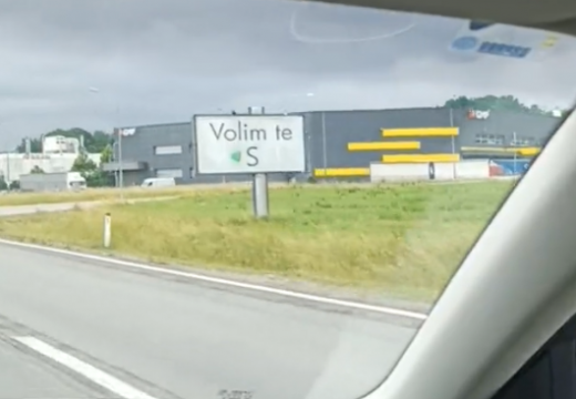 Bilbord ljubavi na putu ka Banjaluci