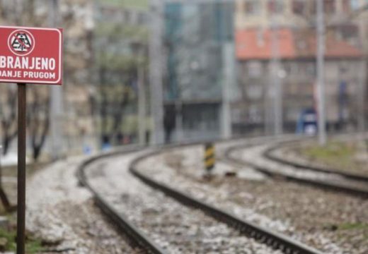 Muškarca usmrtio teretni voz