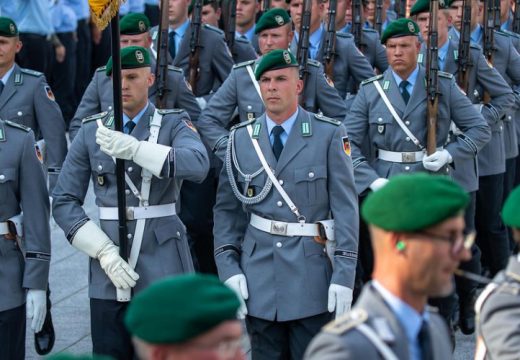 Na polaganju zakletve vrućina “oborila” 28 vojnika