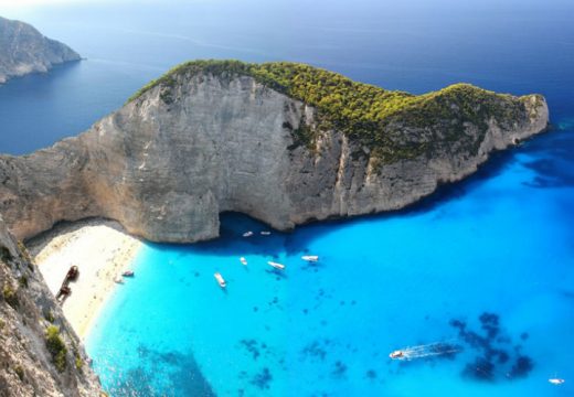 Komad stijene se odvalio i pogodio Srbina u glavu u Grčkoj