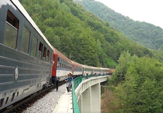 Voz Beograd – Bar stajao oko tri sata, uspostavljen saobraćaj