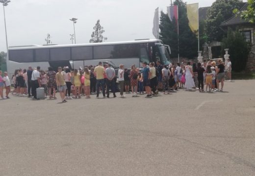 Bijeljina ispratila djecu sa Kosmeta