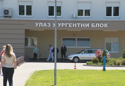 Bijeljina: Vozač mopeda teško povrijeđen nakon sudara sa “pasatom”