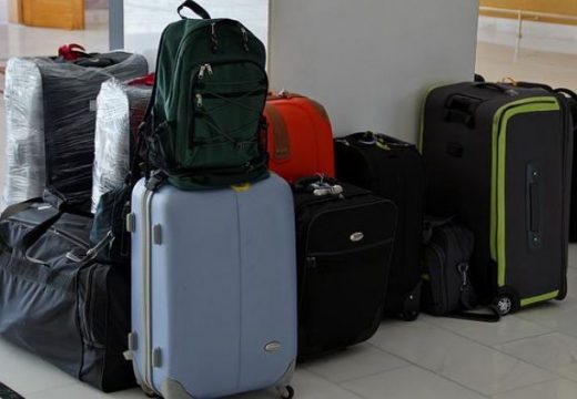 Počela je sezona godišnjih odmora:Ovo su trikovi za pametno pakovanje kofera