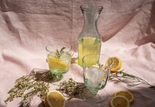 Napravite najpoznatiji liker od limuna – Limončelo