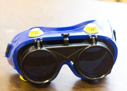 Umjesto medicinskih kupili naočare za varenje