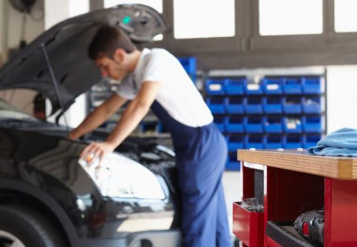 Automehaničar umjesto opravke rastavio automobil i prodao