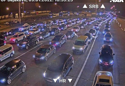 Haos i gužve na granici Srbije i Hrvatske: Na GP prijelazu Bajakovo se čeka i po pet sati