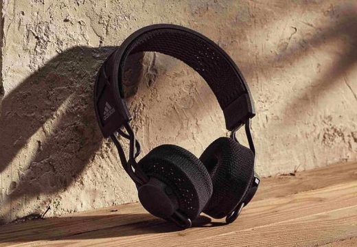 Adidas predstavio “solarne” slušalice napravljene od reciklirane plastike