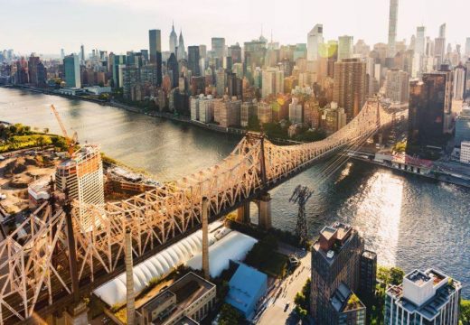 Grad u kojem se govori najviše jezika