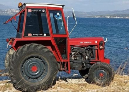 Traktorom otišao na more (Video)