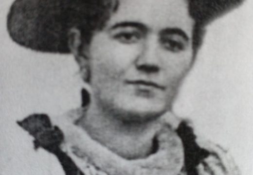 Prva bijeljinska poetesa