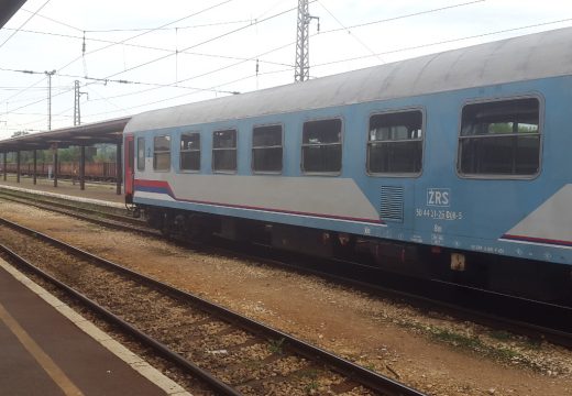 U narednih šest mjeseci zaposlenima u Željeznicama RS regres od 100 KM