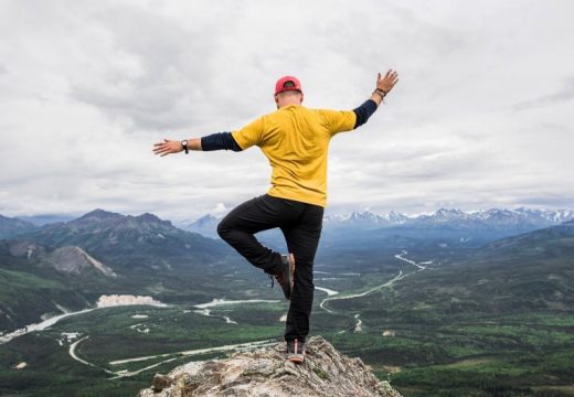 Ovaj mali test može otkriti koliko dugo ćete živjeti :Možete li stajati na jednoj nozi 10 sekundi?