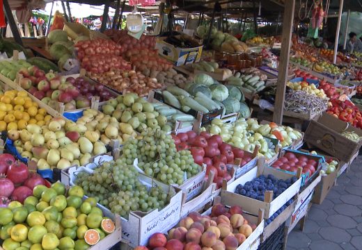 Jesu li poskupile i pijace?Evo kakva je današnja ponuda i cijene na bijeljinskoj zelenoj pijaci