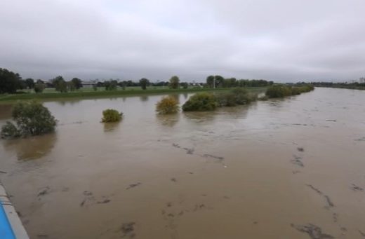 Rijeka Sava izliva se iz svog korita u Zagrebu (VIDEO)
