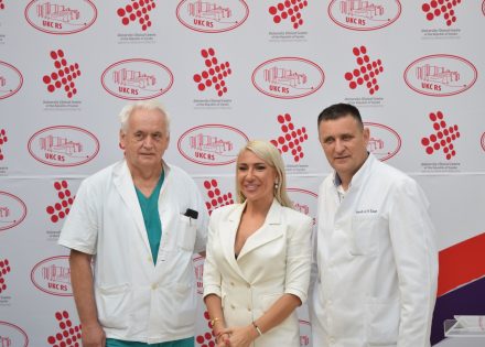 Nakon što se UKC pohvalio da ga je pohvalila srbijanska voditeljka: I njihovi pratioci u nevjerici