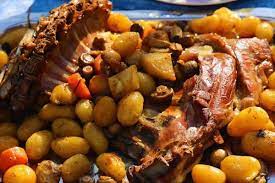 Jagnjeća rebra s krompirom