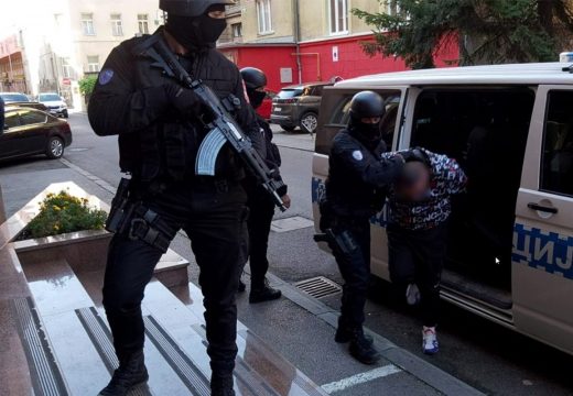 Petoro uhapšenih, pronađena veća količina droge