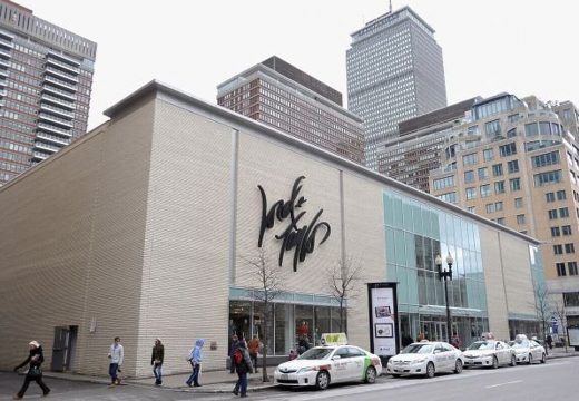 Muškarac godinama živio u tržnom centru, niko ga nije primijetio