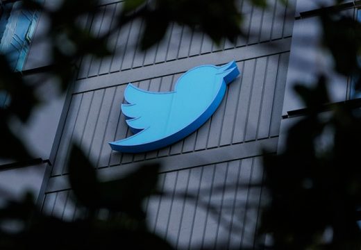 Mask preuzeo „Tviter“, otpustio rukovodioce