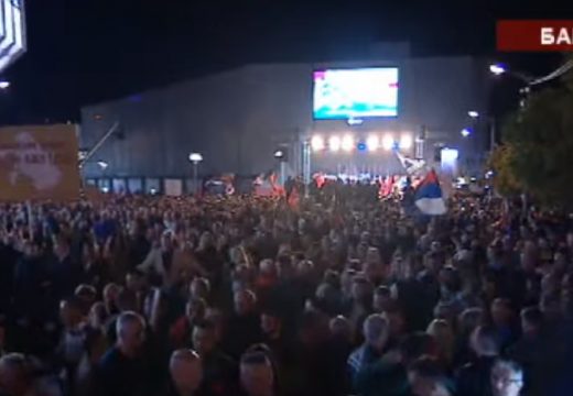 “Udario tuk na utuk“ : Vlasti i opozicija u oktobru 3 puta izveli građane na ulice Banjaluke