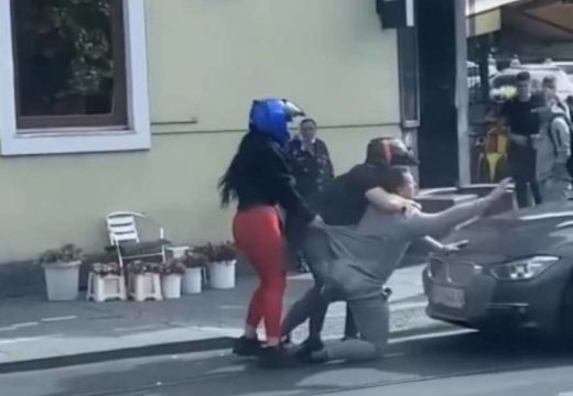 Mladić koji je ubio majku samo dan ranije napao nepoznatu djevojku (Video)