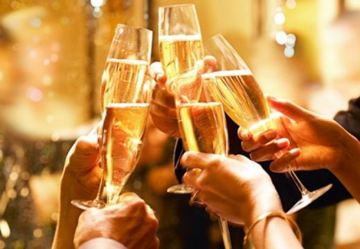 CNN traži od voditelja da za Novu godinu piju manje alkohola