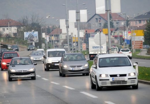 I spora vožnja izaziva saobraćajke