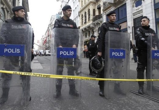 U paljenju automobila u Istanbulu nije bilo povrijeđenih