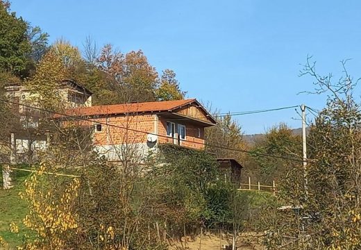 Žena čije je tijelo pronađeno u šahtu zadavljena, u toku potraga za ubicom