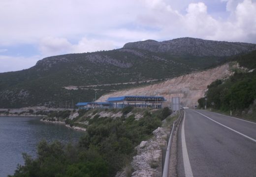 Vozači oprez, saobraća se po mokrim cestama