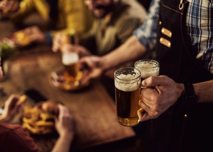 Savanović: “Nema šanse da konobar ima platu ispod 1.000 KM”