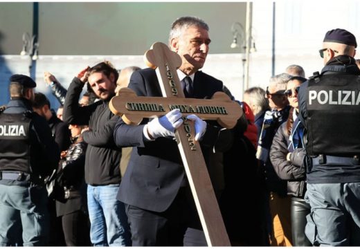 Posljednji ispraćaj Siniše Mihajlovića: Završeno opijelo, sahrana u krugu porodice