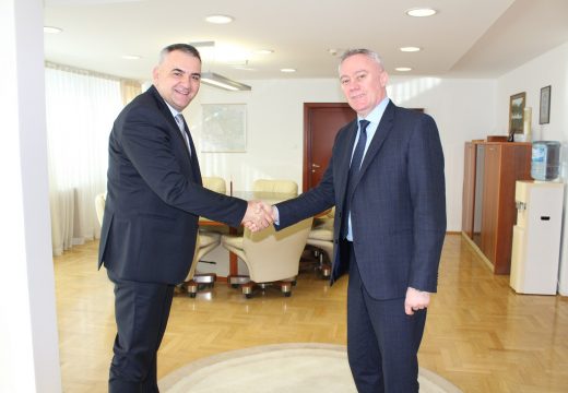 Izvršena primopredaja dužnosti u ministarstvu poljoprivrede,šumarstva i vodoprivrede RS