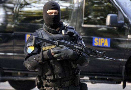 Osumnjičeni za šverc droge i oružjem: Ovo su imena uhapšenih u akciji “Golden”