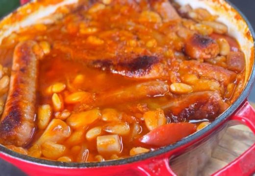 Jeste li probali -KASULET? 3 vrste mesa i neočekivana kombincija začina – čist gurmanluk (VIDEO)