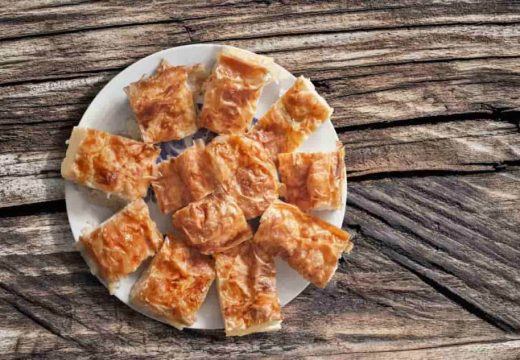 Prijedlog za danas:Pita sa krompirom i pečurkama prelivena pivom