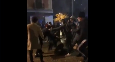 Neredi nakon utakmice Francuske i Maroka (VIDEO)